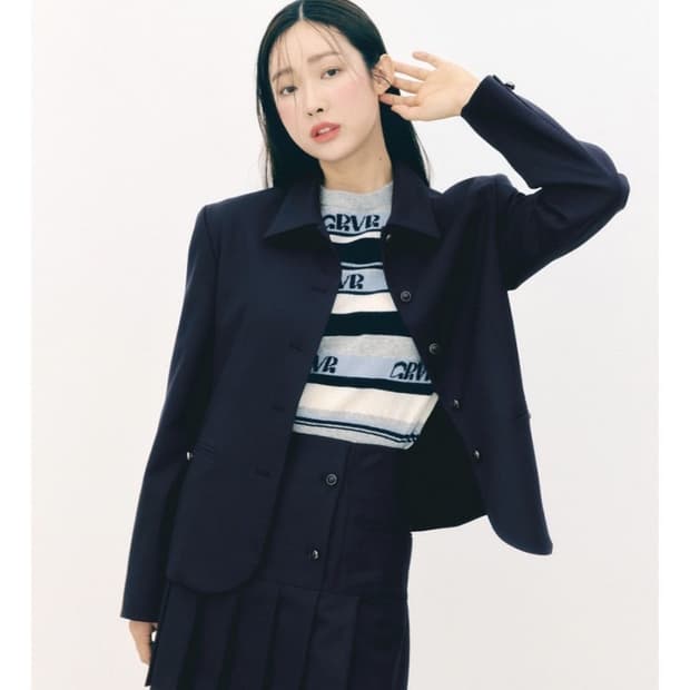 차정원 착용 그로브 스트라이프 grvr 니트 블루