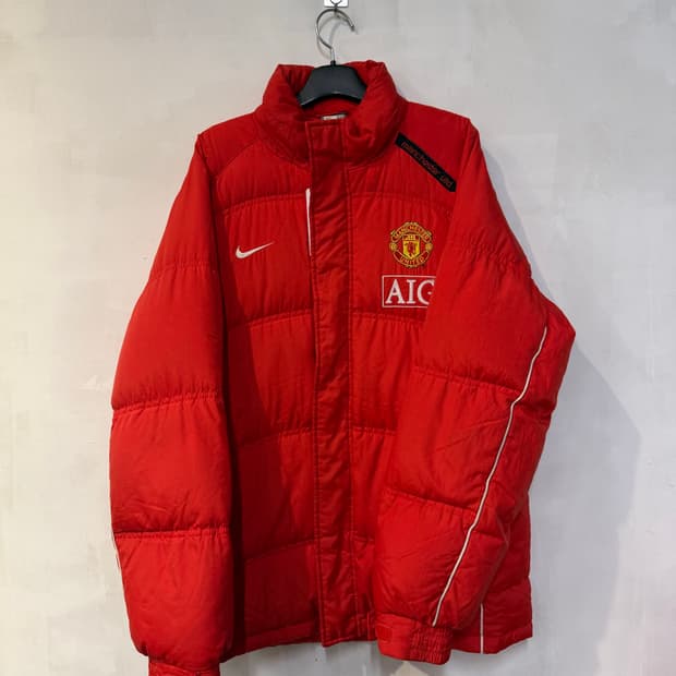 나이키 맨유 레드 패딩