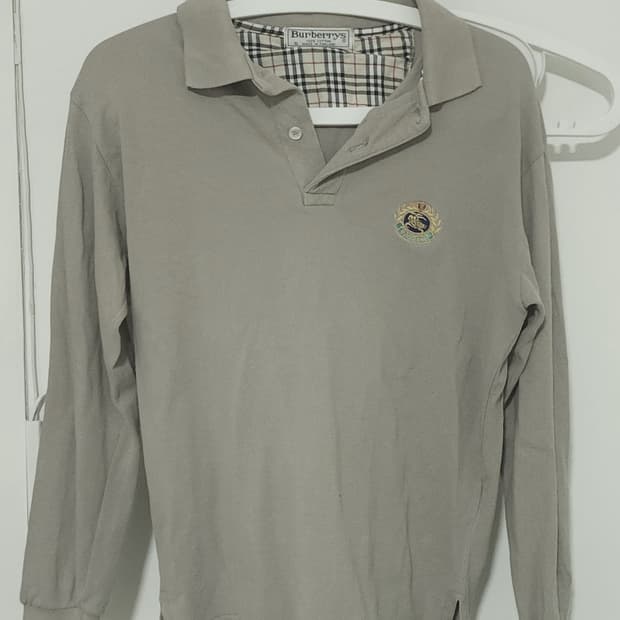영국 버버리 베이지 긴팔티 S