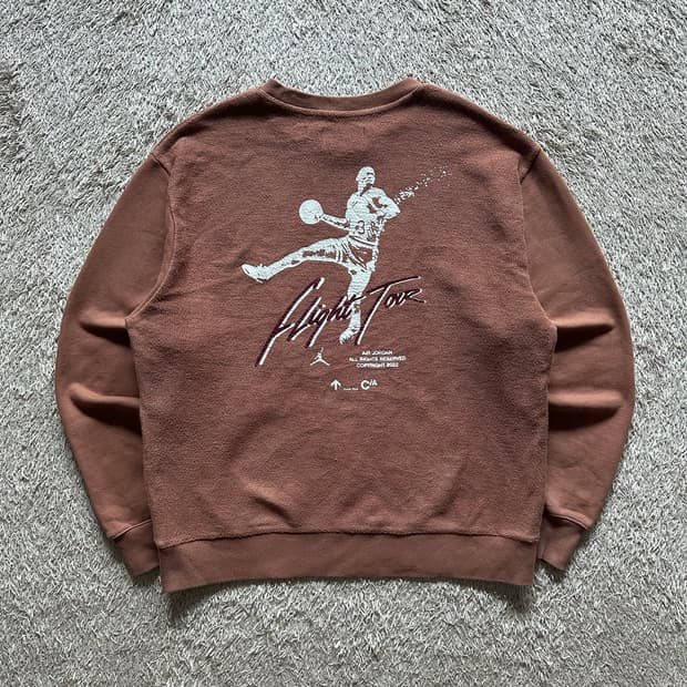 나이키 조던 플라이트 헤리티지 맨투맨 시나몬