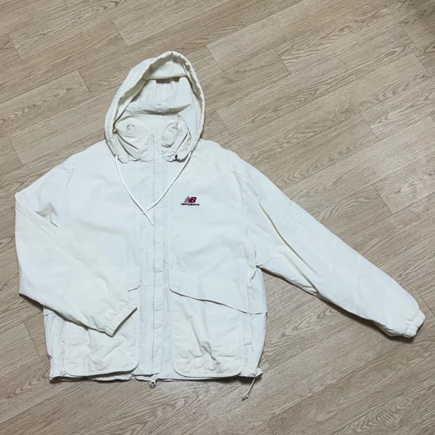 뉴발란스 나일론 런닝 바람막이 100 L