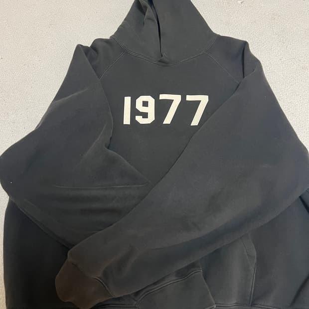 L 피오갓 에센셜 1977 후드 아이언