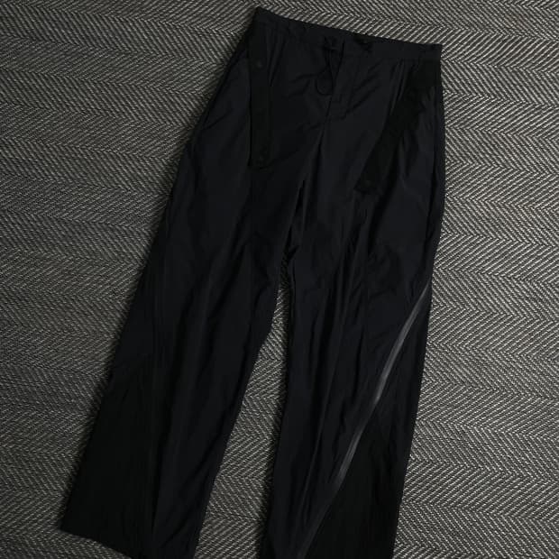 쿠어 유틸리티 지퍼플랩 디테일 팬츠 블랙y 3046