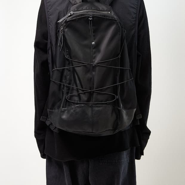 [거의 새것] 해칭룸 나일론 레더 백팩