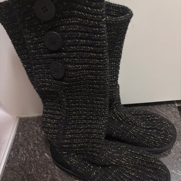 어그 카디부츠 블랙