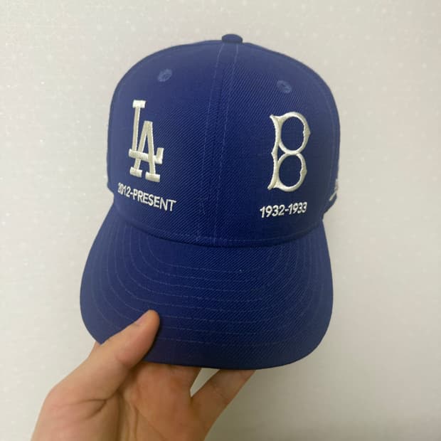 뉴에라 La다저스 모자 7 1/4 (57.7cm)