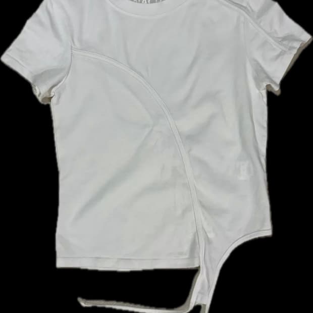 나체 Asymmetric line t-shirt ivory