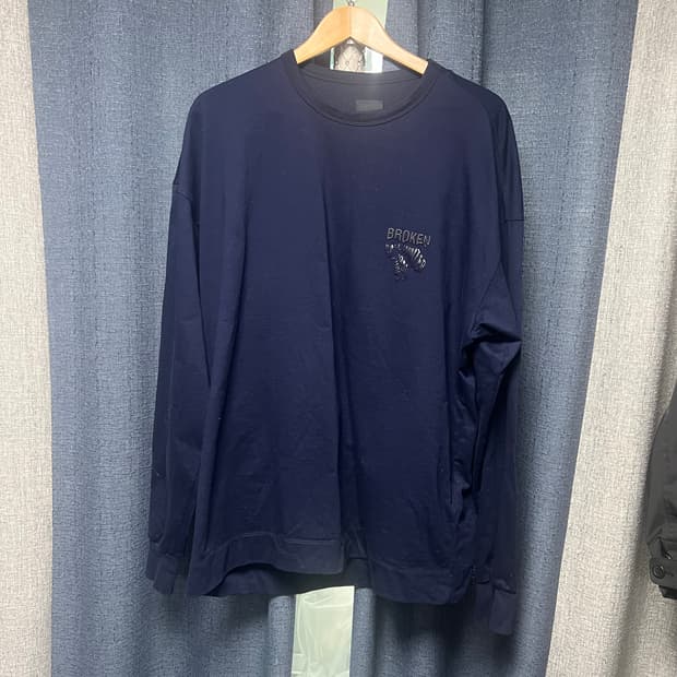 준지 라운드 티