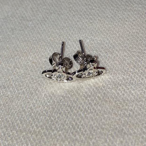 비비안웨스트우드 귀걸이