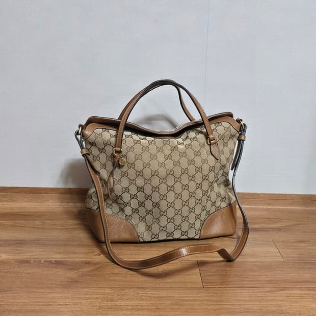 구찌 자가드 인터로킹 참 BREE 브리 탑 핸들 2WAY 백