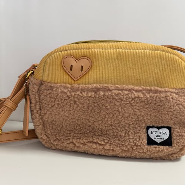 리즈리사 lizlisa 크로스백 하트 코듀로이 양털 브라운 갸루 모리걸