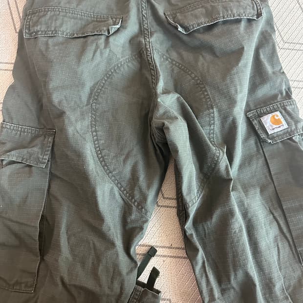 칼하트 wip 카고바지