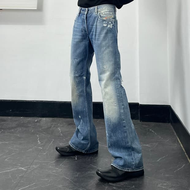 33in 디젤 아이스 워시드 데미지 부츠컷 데님 팬츠