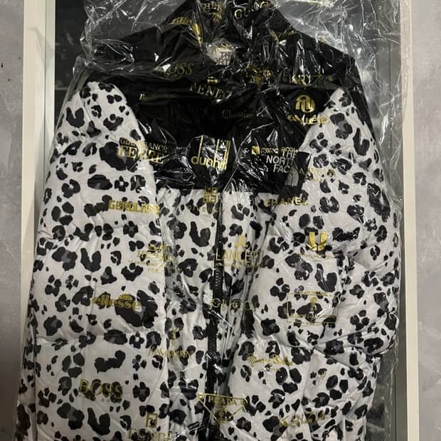 노스페이스 화이트라벨 레오파드 눕시