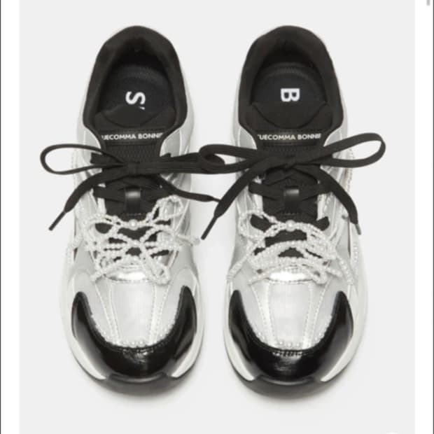 새상품) 슈콤마보니 운동화 딜라이트
