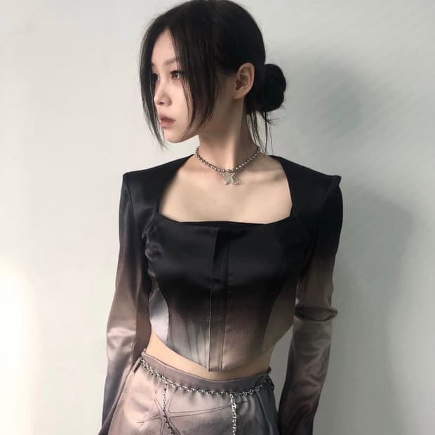 골드 그라데이션 자켓