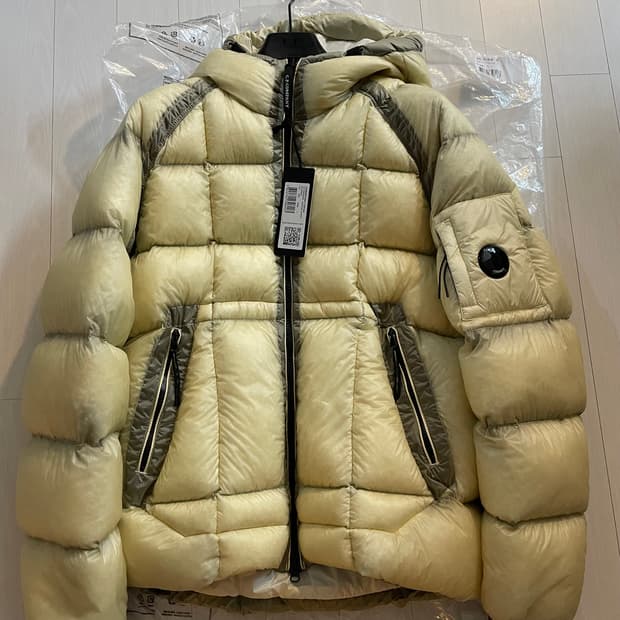 CP컴퍼니 디디쉘 피스타치오 베이지 L