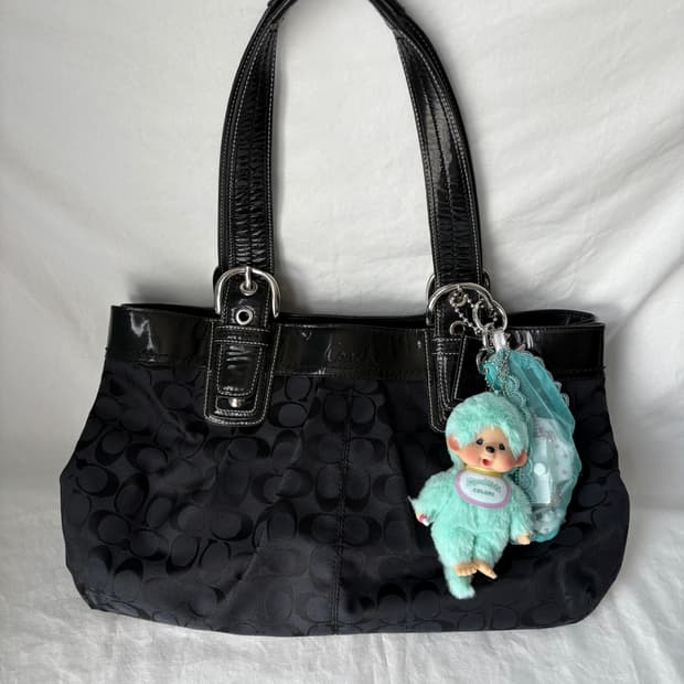Coach black shoulder bag