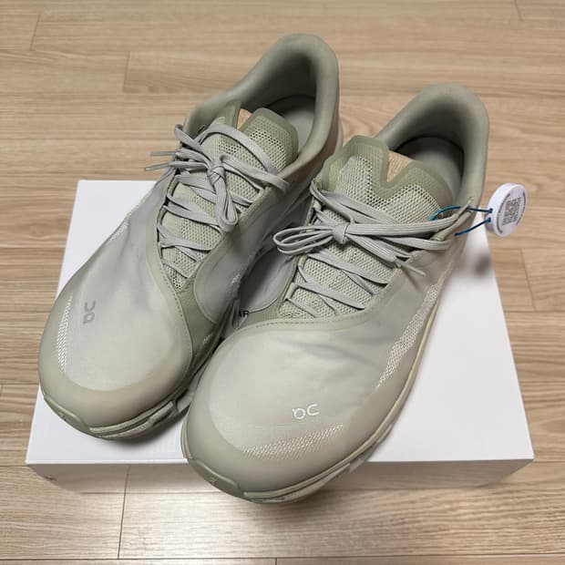 온 러닝 x 파프 클라우드몬스터 2 문더스트 US11.5