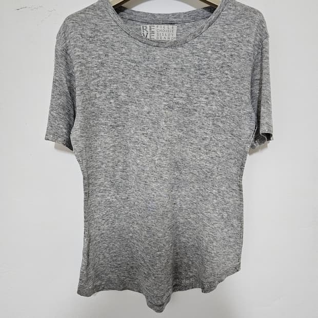 시슬리 라인반짝이 포인트 그레이 반팔티 55. 택만뗀새제품 