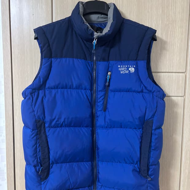 마운틴하드웨어 블루 다운 베스트