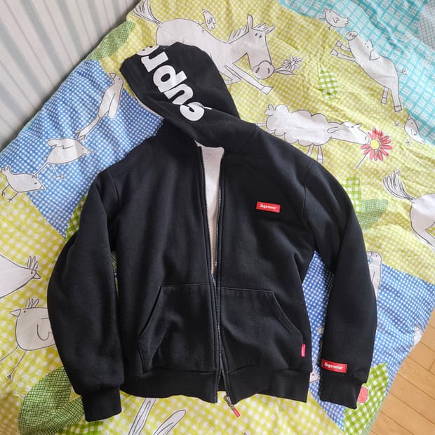 슈프림 후드집업 