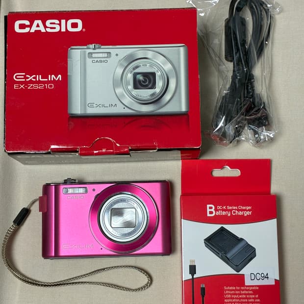 카시오 Exilim EX-ZS210 디지털카메라 (소프트포커스)