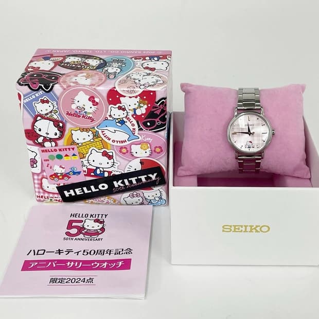 세이코 X 헬로키티 50주년 기념 콜라보 한정판 시계