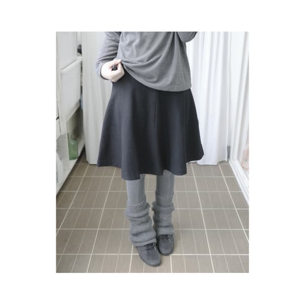 A-line black skirt 