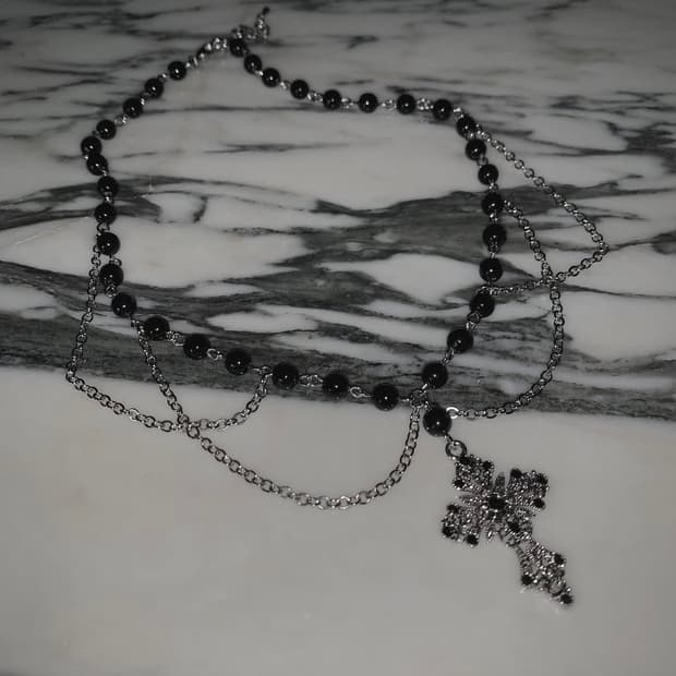 스젠 십자가 목걸이 requiem black pearl necklace