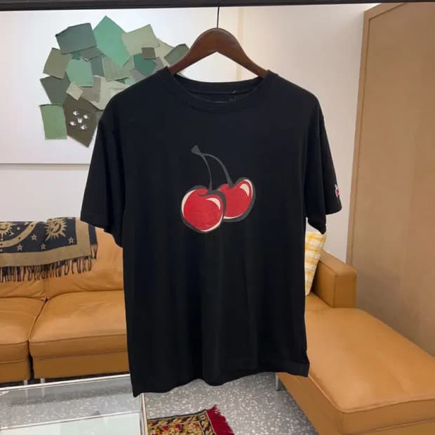 키르시 반짝이 빅체리 프린팅 반팔티 95 C04002