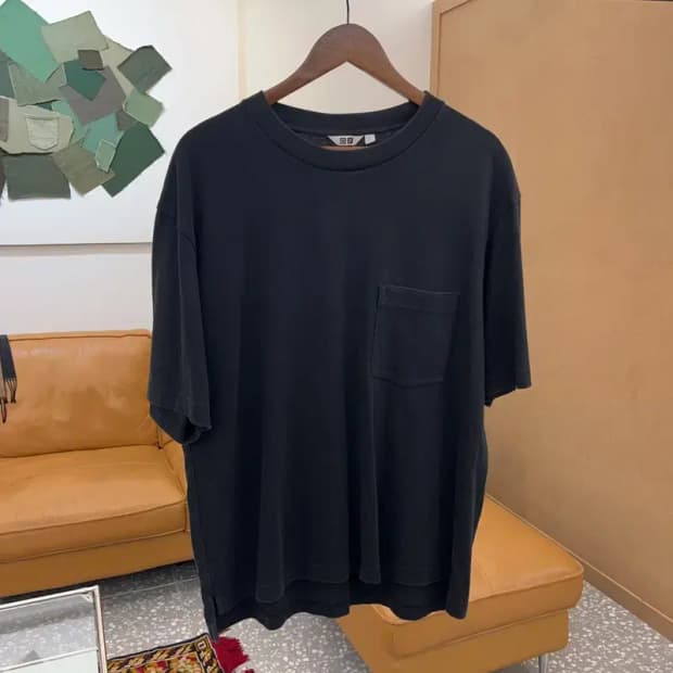 유니클로 U 르메르 무지 포켓 반팔티 105 C04033
