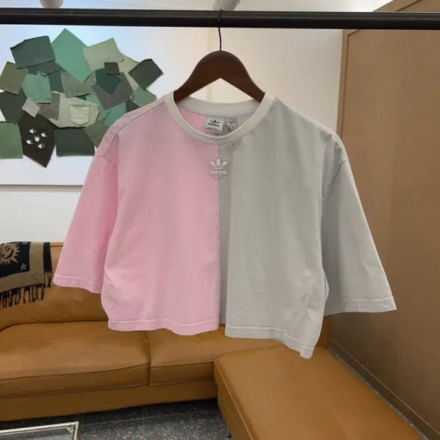 아디다스 센터로고 배색 크롭 반팔티 100 C04076