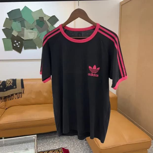 아디다스 유로파 블랙핑크 링거티 반팔티 95 C04066