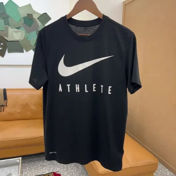 나이키 드라이핏 빅로고 프린팅 반팔티 95 C04074
