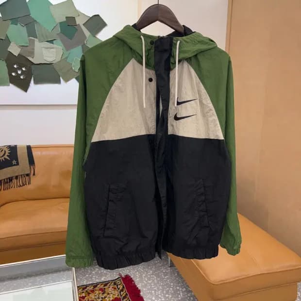 나이키 더블스우시 바람막이 자켓 105 C04203
