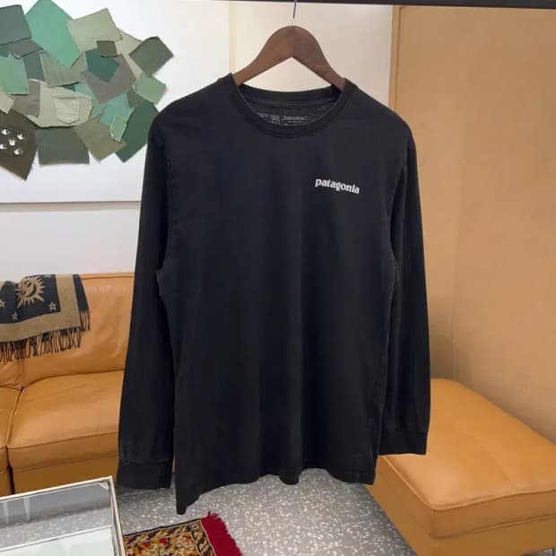 파타고니아 백프린팅 롱슬리브 긴팔티 95 C04592