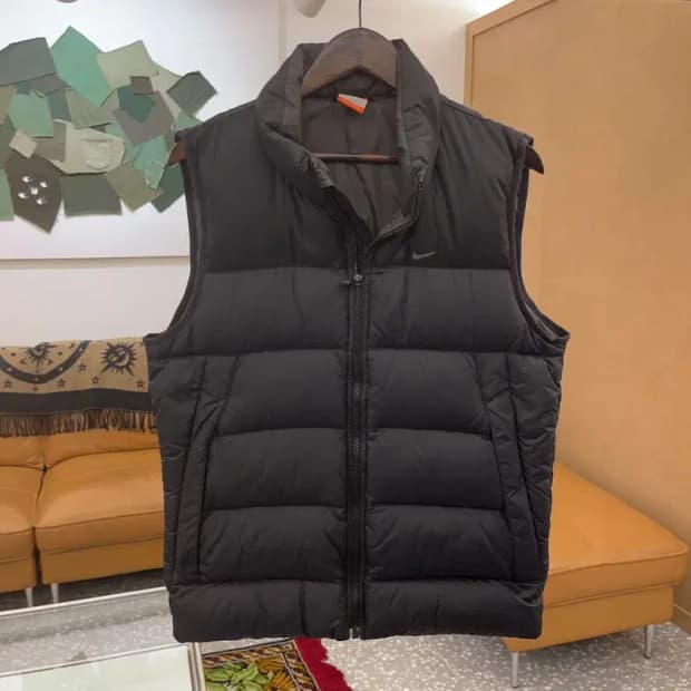 나이키 프린팅로고 덕다운 오리털 오버핏 패딩 조끼 95 C06122