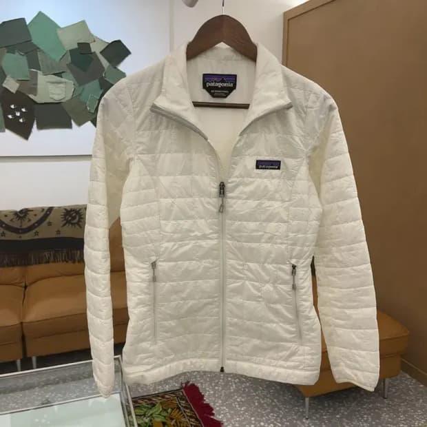 파타고니아 캐주얼 여성 경량패딩 자켓 85 C06165