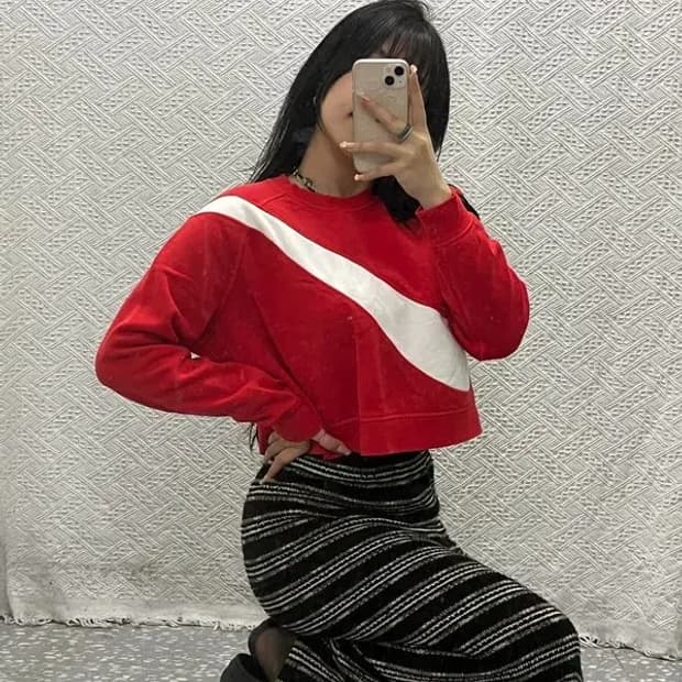 나이키 우먼 nsw 빅스우시 크롭 기모 맨투맨 L C06415