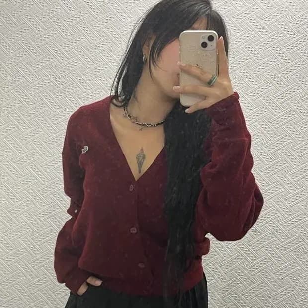 라코스테 베이직 모던룩 버건디레드 울 가디건 105 C06536