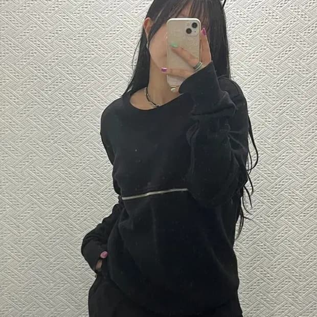 디젤 올드스쿨 베이직 지퍼디테일 맨투맨 L C06604