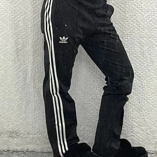 아디다스 파이어버드 베이직 스포티 트랙팬츠 100 C06709