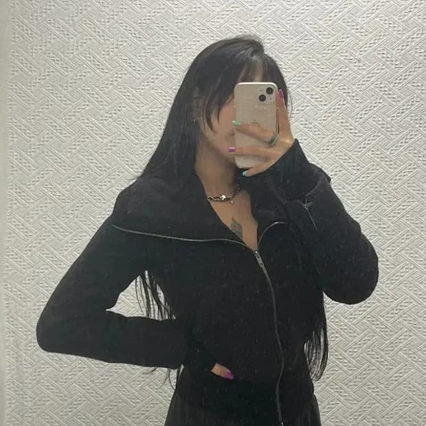 띠어리 캐주얼 여리핏 울 니트 집업 P C06759