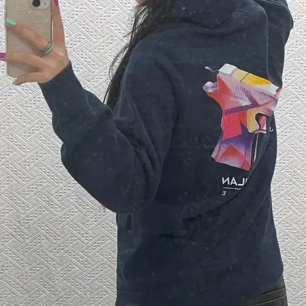 슈프림 키치 멘디니 건 백프린팅 약기모 후드티 M C06844