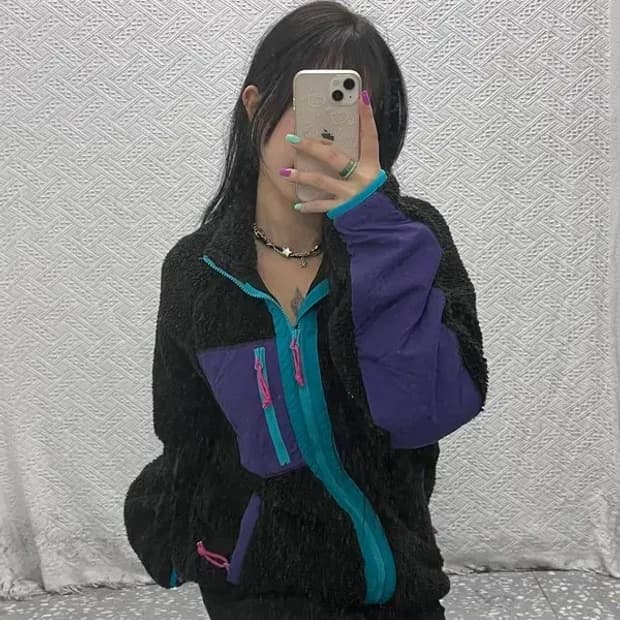 뉴에라 00's 레트로 멀티컬러 후리스 100 C07094