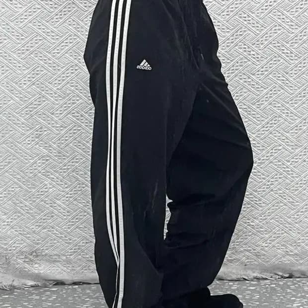 아디다스 올드스쿨 베이직 삼선 와이드 트랙팬츠 L C07138