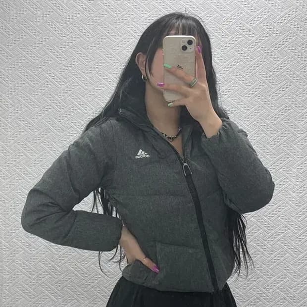 아디다스 빈티지 모던시크 슬림핏 크롭 숏 패딩 85 C07254