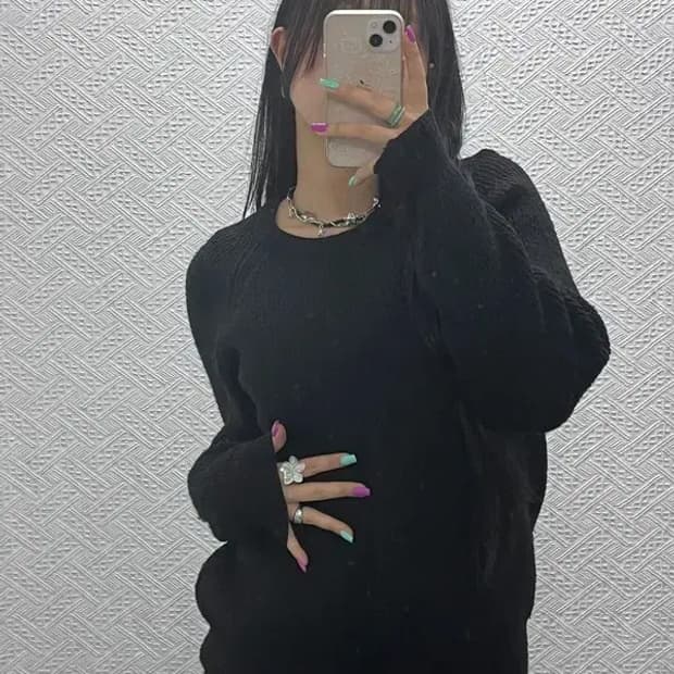 앤더슨벨 빈티지 모던시크 올블랙 니트 S C07303