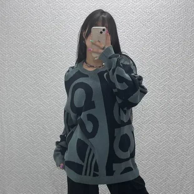 아디다스 오리지널스 스트릿 힙합 로고플레이 니트 L C07368